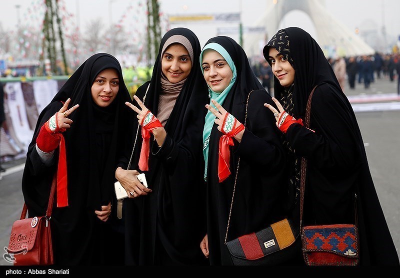 Iran Warns Tourists Follow Our Dress Code